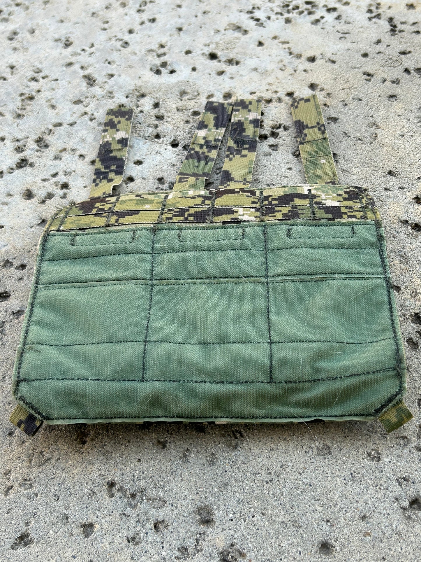 *USED* Eagle Industries Triple M4 Mag Pouch Placard AOR2